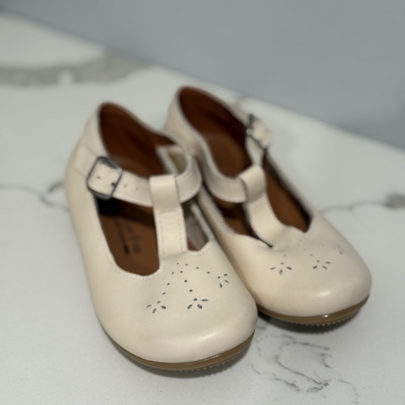 Adelisa and co cream Catarina Mary Jane - Picture 8 of 9